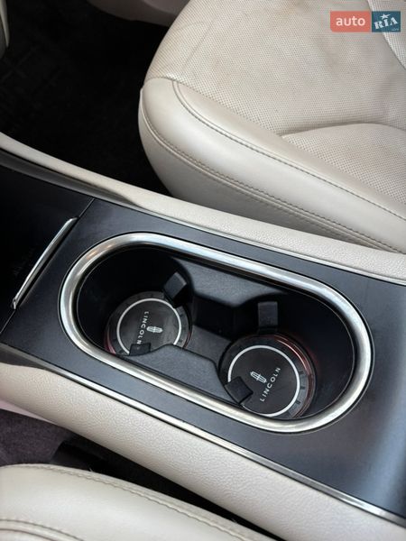 Внедорожник / Кроссовер Lincoln MKC 2017 в Львове фото 38 Внедорожник / Кроссовер Lincoln MKC 2017 в Львове