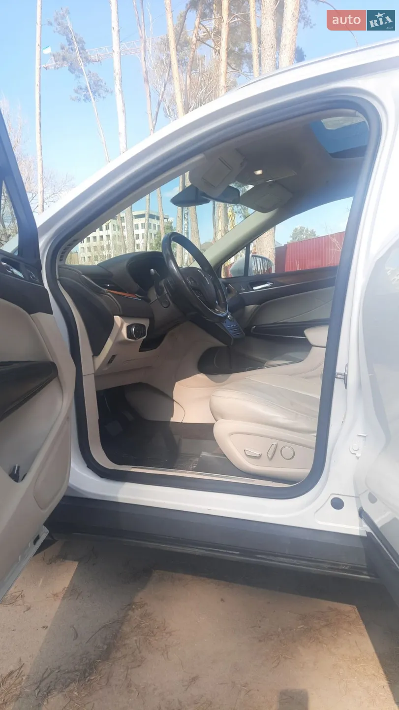 2016 Lincoln MKC - мініатюра 21