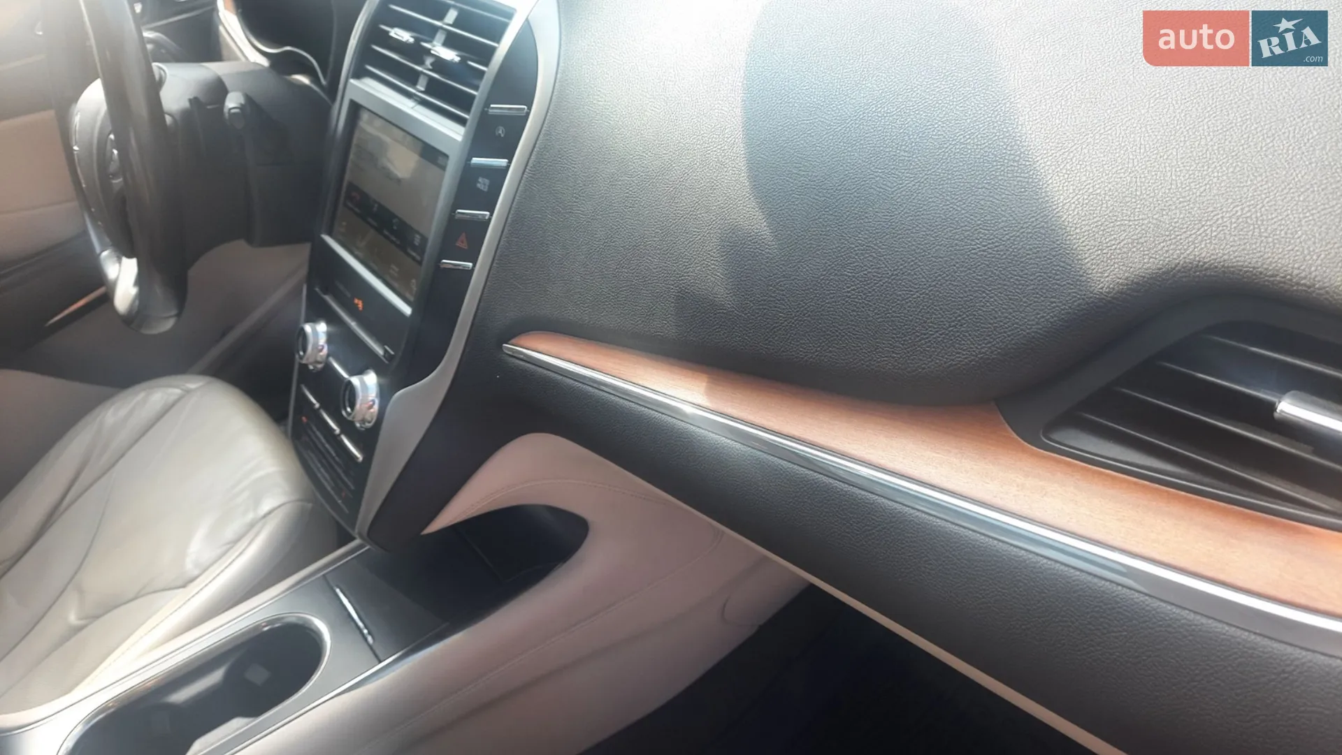 2016 Lincoln MKC - мініатюра 35