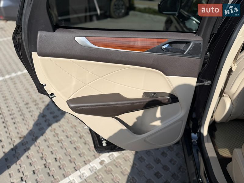 Позашляховик / Кросовер Lincoln MKC 2019 в Києві
