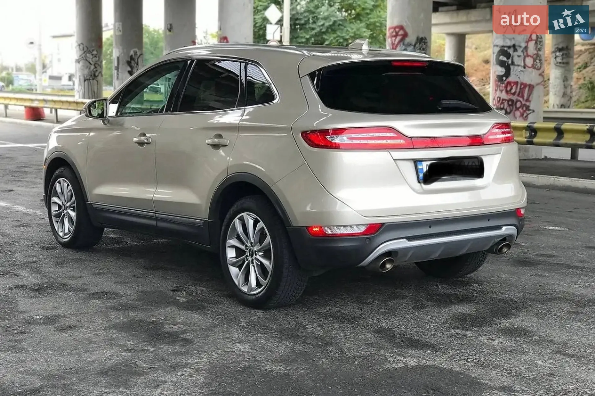 2016 Lincoln MKC - мініатюра 14