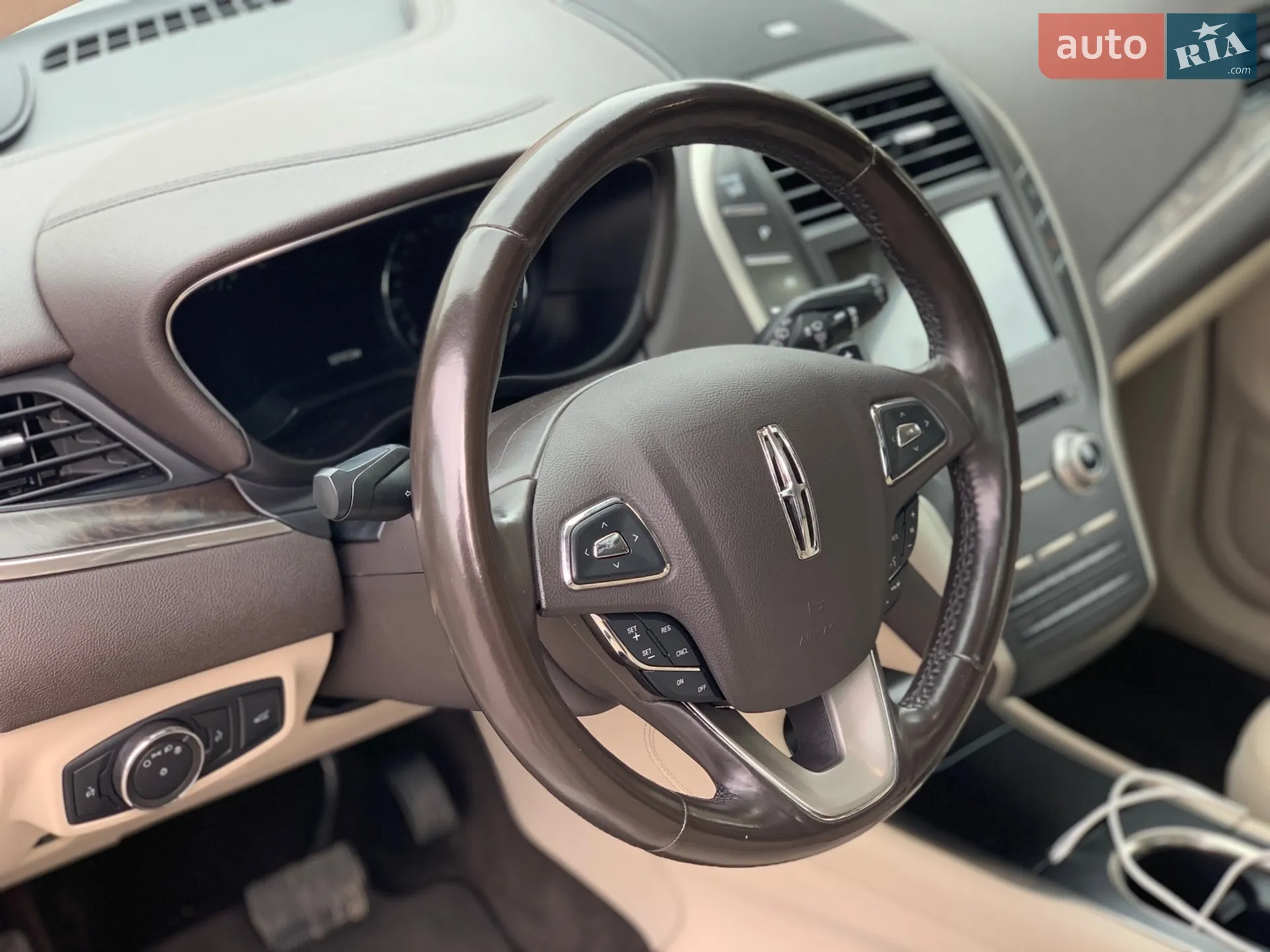 2017 Lincoln MKC - мініатюра 11