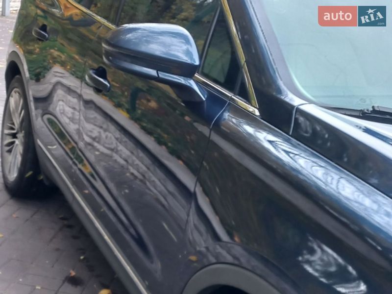 Позашляховик / Кросовер Lincoln MKC 2015 в Києві