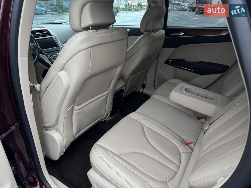 Позашляховик / Кросовер Lincoln MKC 2018 в Києві фото 25 Позашляховик / Кросовер Lincoln MKC 2018 в Києві