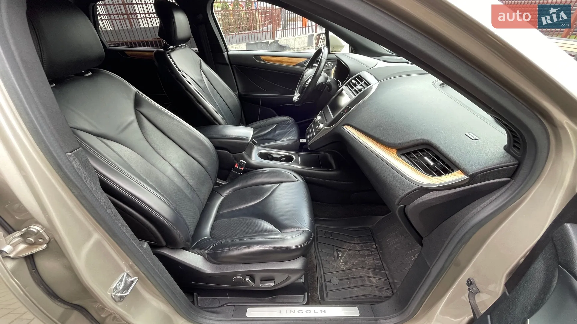 2014 Lincoln MKC - мініатюра 16