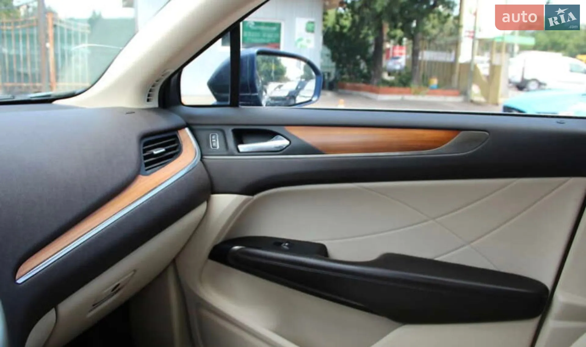 2015 Lincoln MKC - мініатюра 26