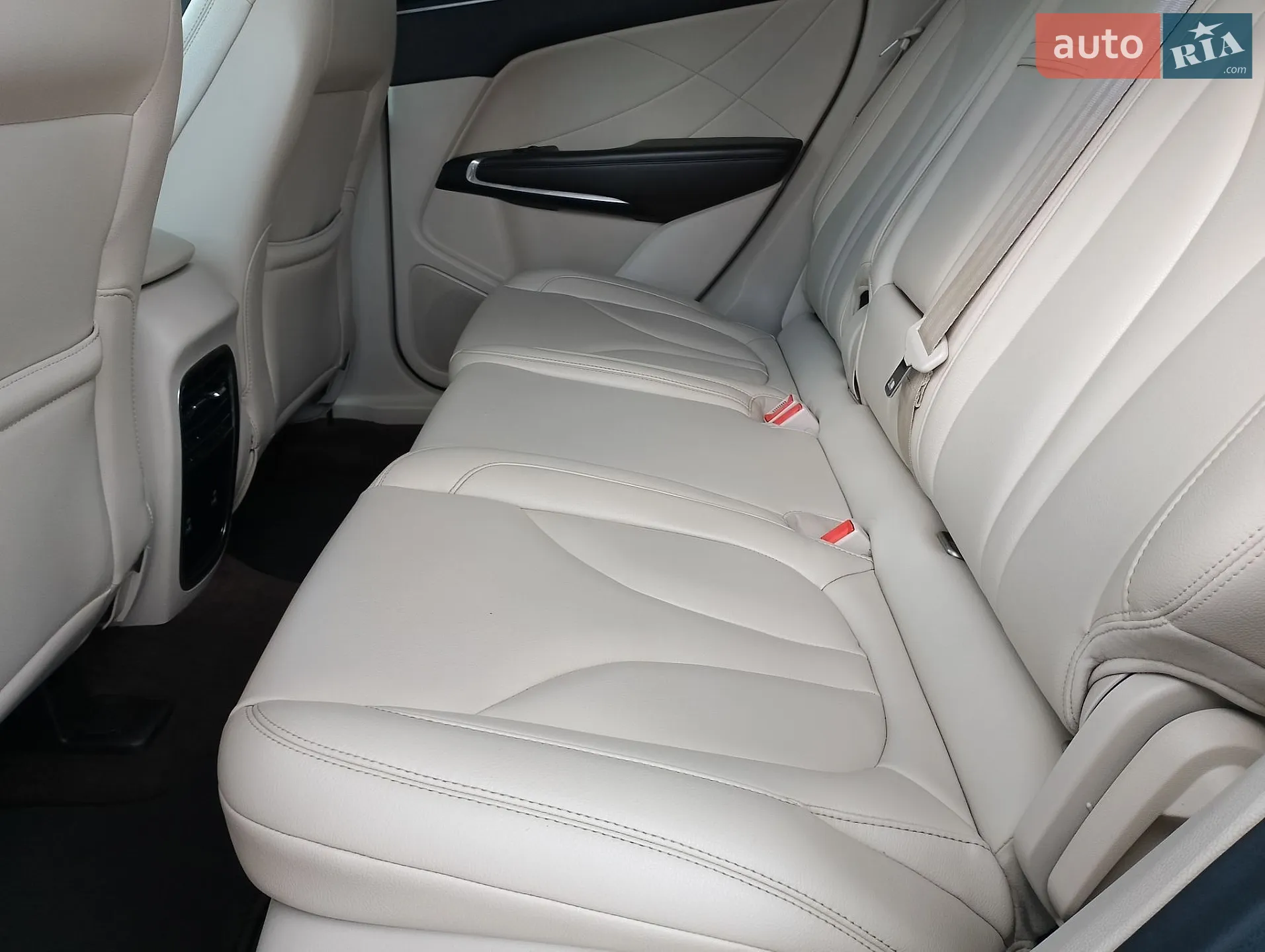 2019 Lincoln MKC - мініатюра 22