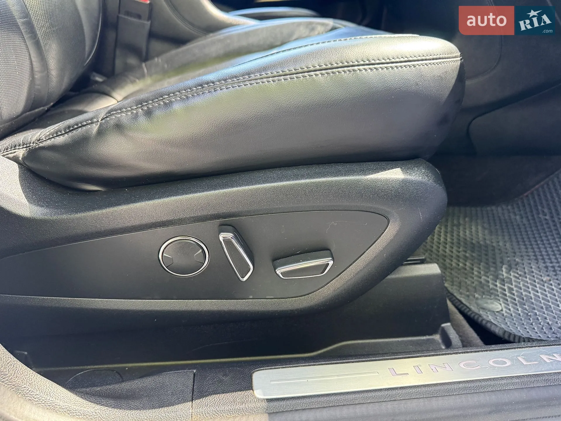 2016 Lincoln MKC - мініатюра 51