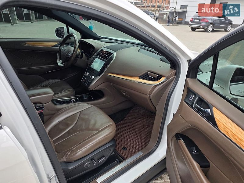 Внедорожник / Кроссовер Lincoln MKC 2016 в Савинцах