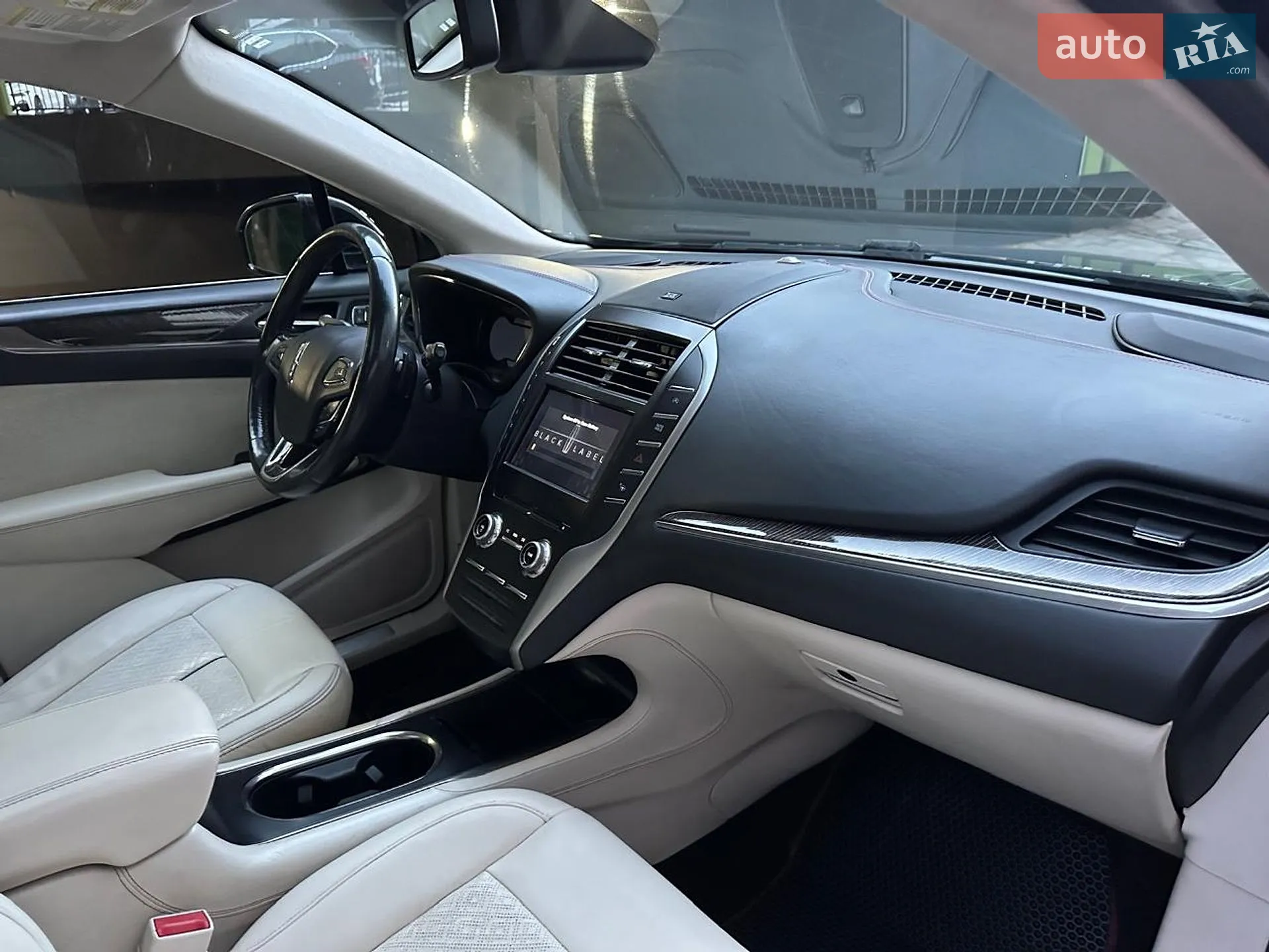 2016 Lincoln MKC - мініатюра 54