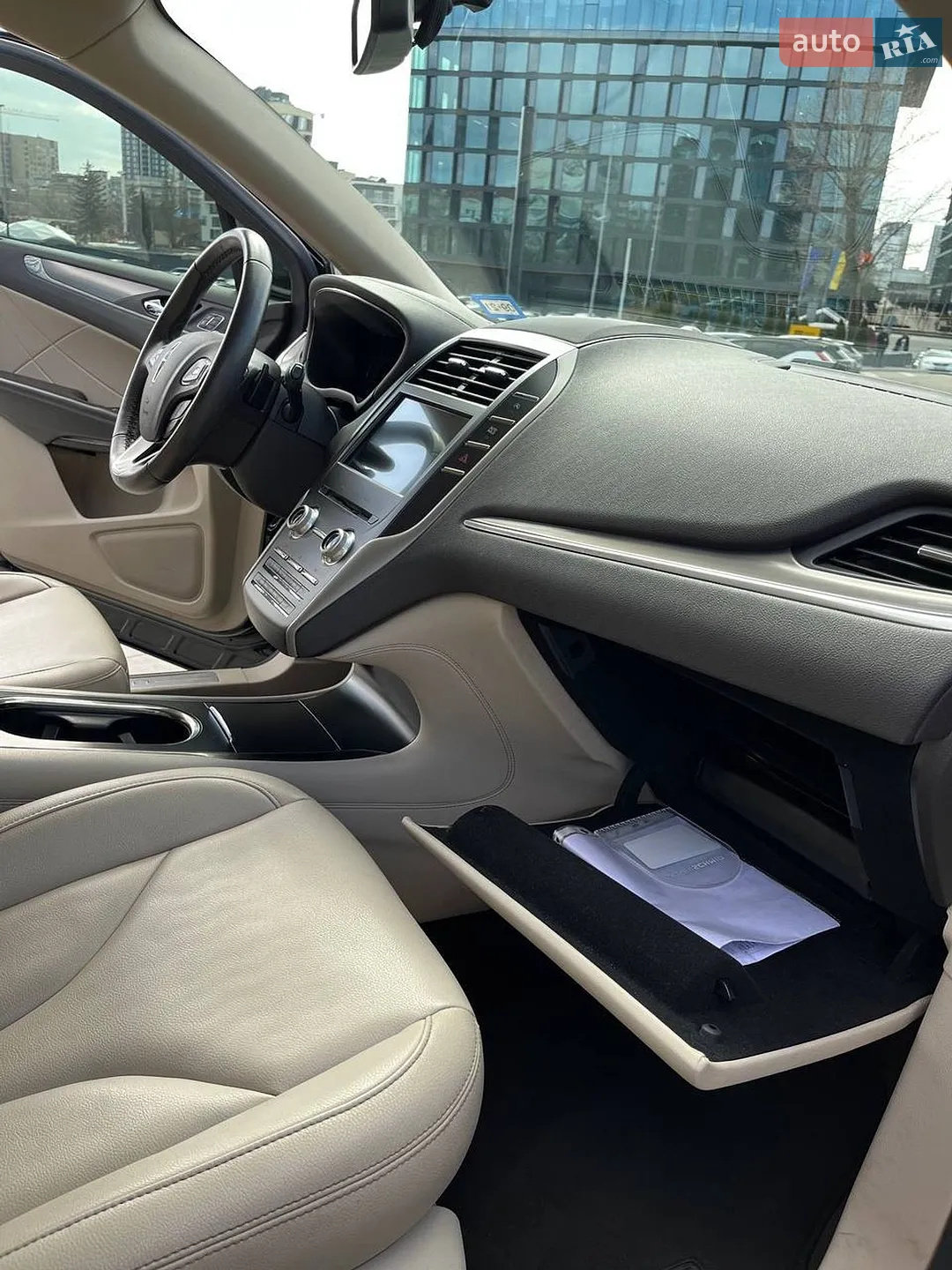 2016 Lincoln MKC - мініатюра 13