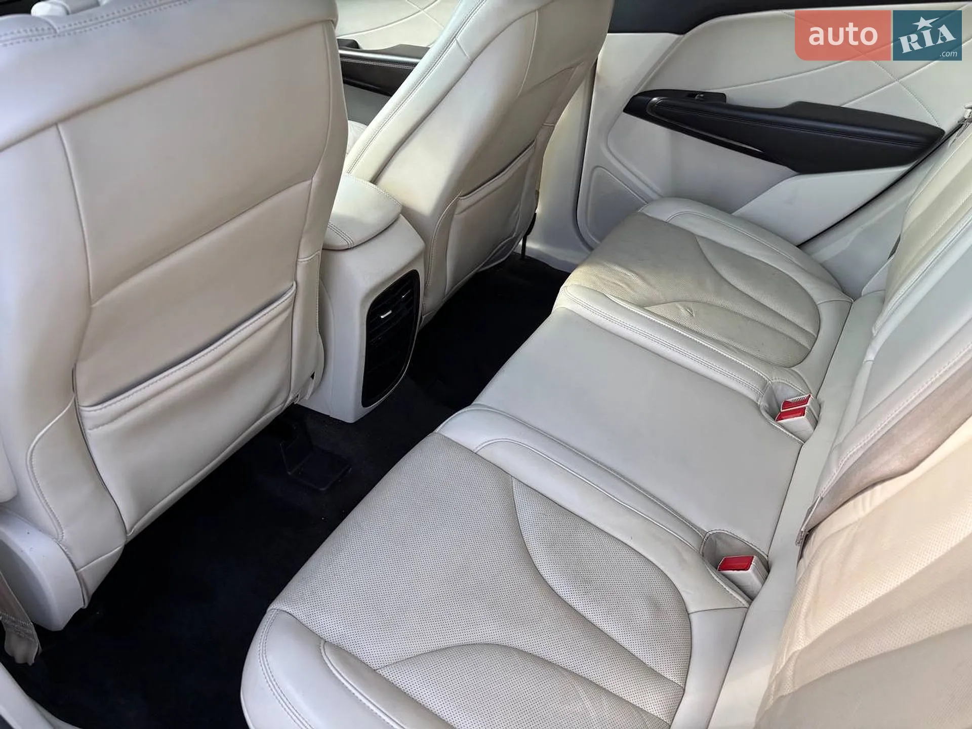 2016 Lincoln MKC - мініатюра 12