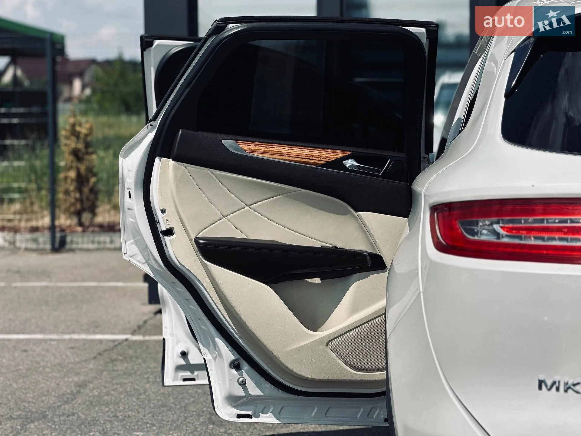 2015 Lincoln MKC - мініатюра 32