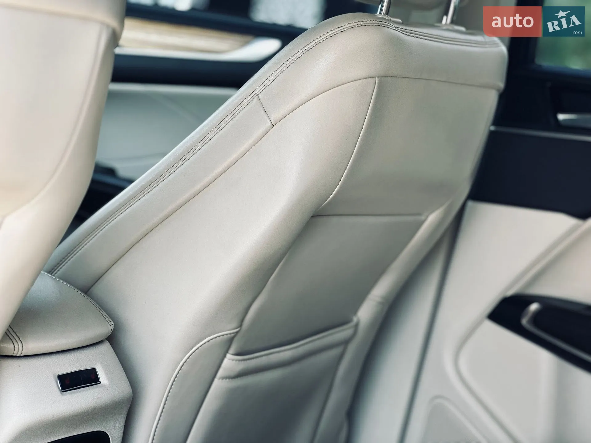 2015 Lincoln MKC - мініатюра 52