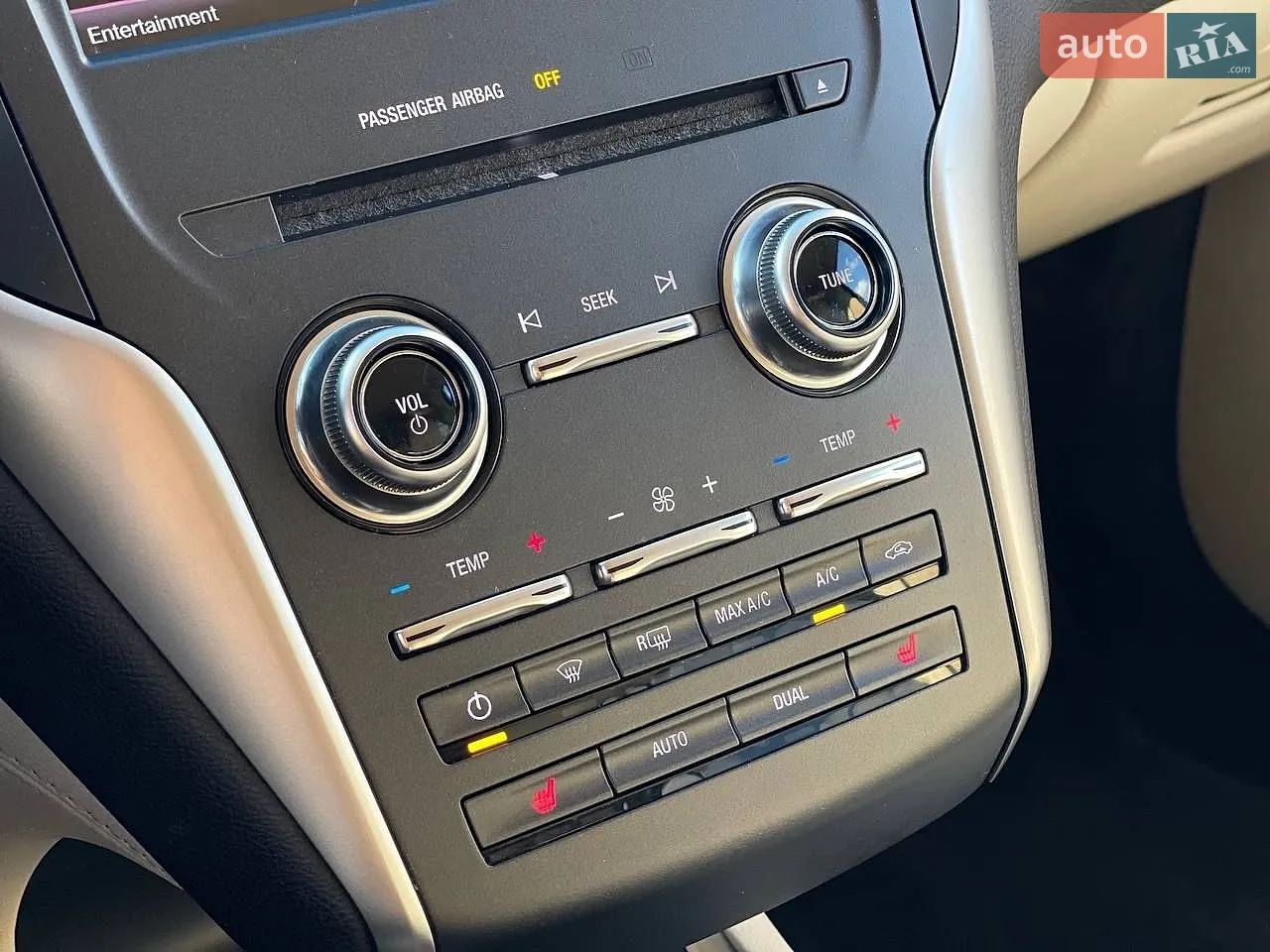2014 Lincoln MKC - мініатюра 25