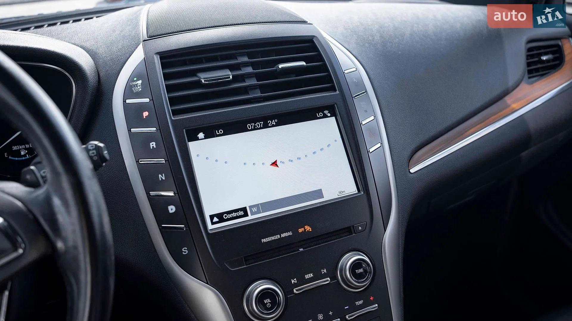 2016 Lincoln MKC - мініатюра 16