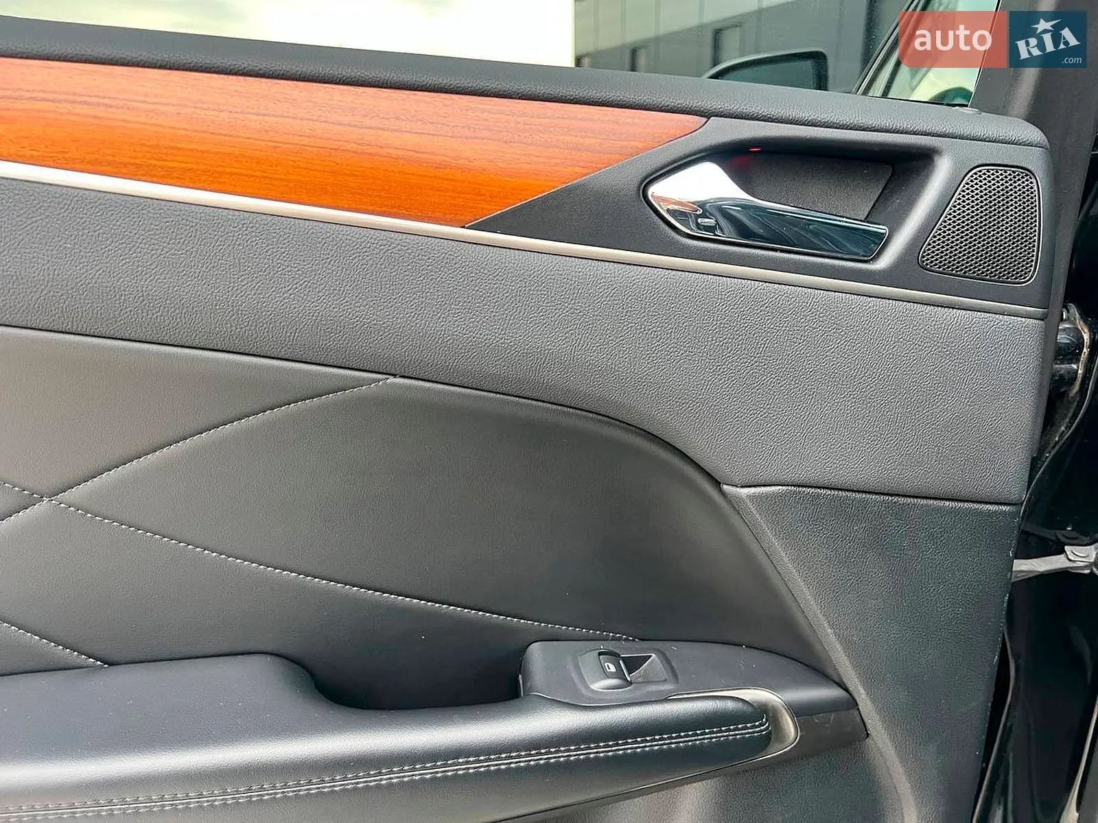 2016 Lincoln MKC - мініатюра 41