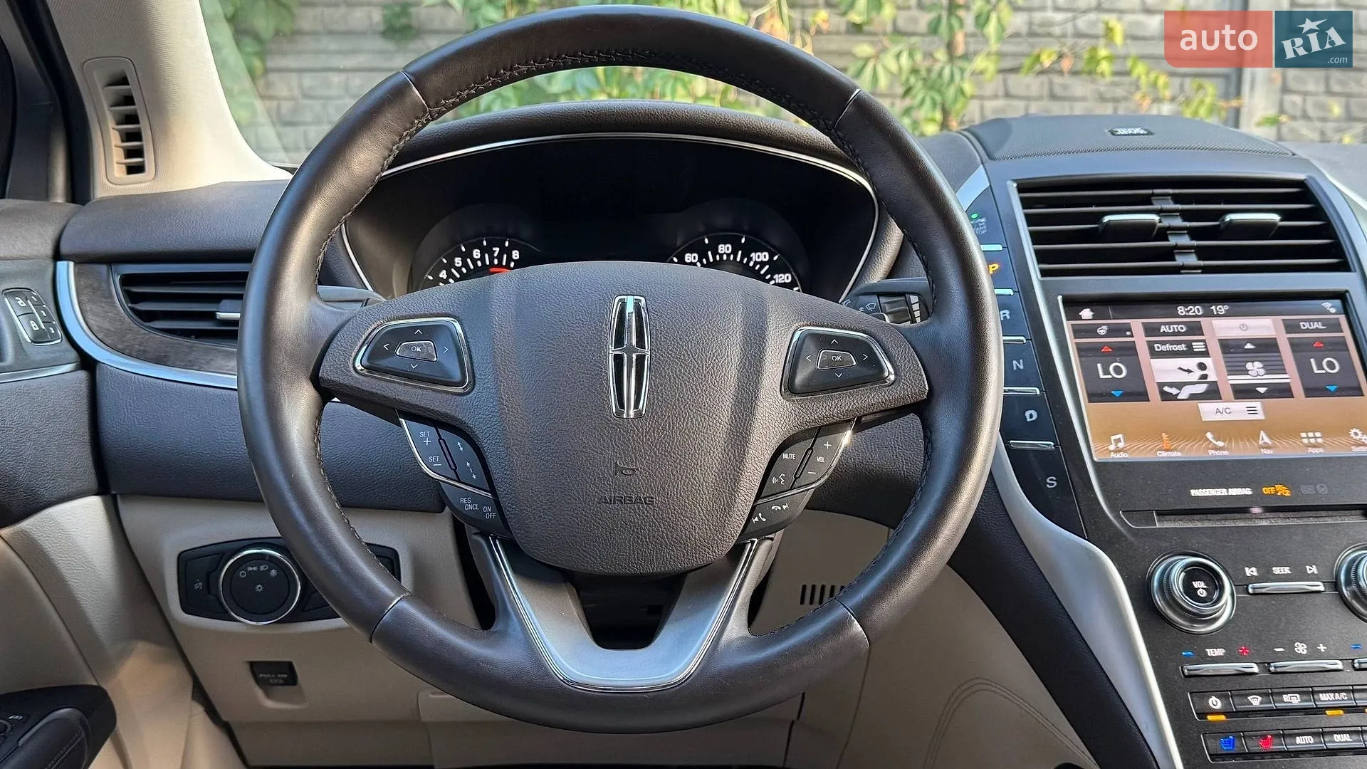 2018 Lincoln MKC - мініатюра 9