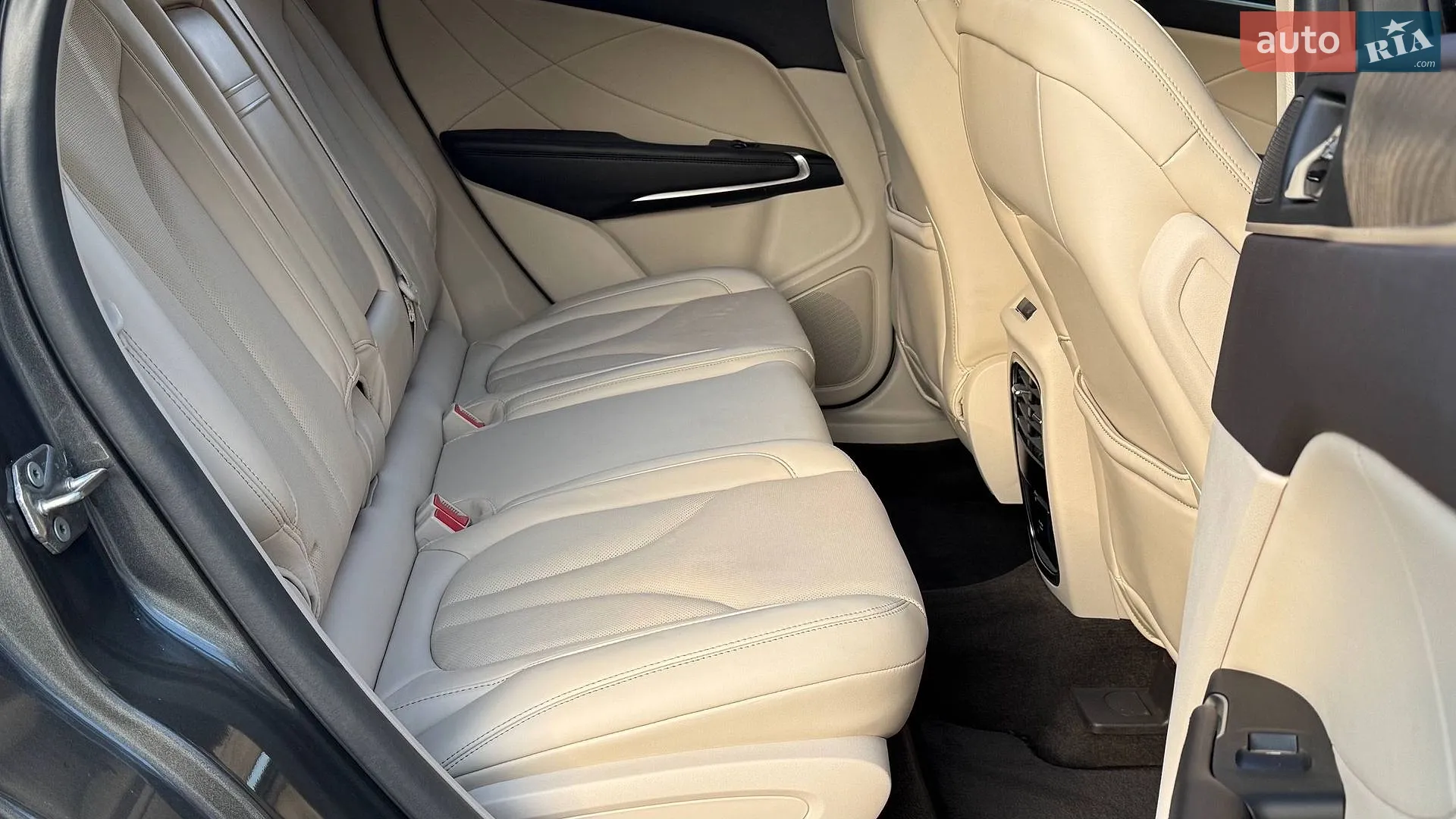 2018 Lincoln MKC - мініатюра 13
