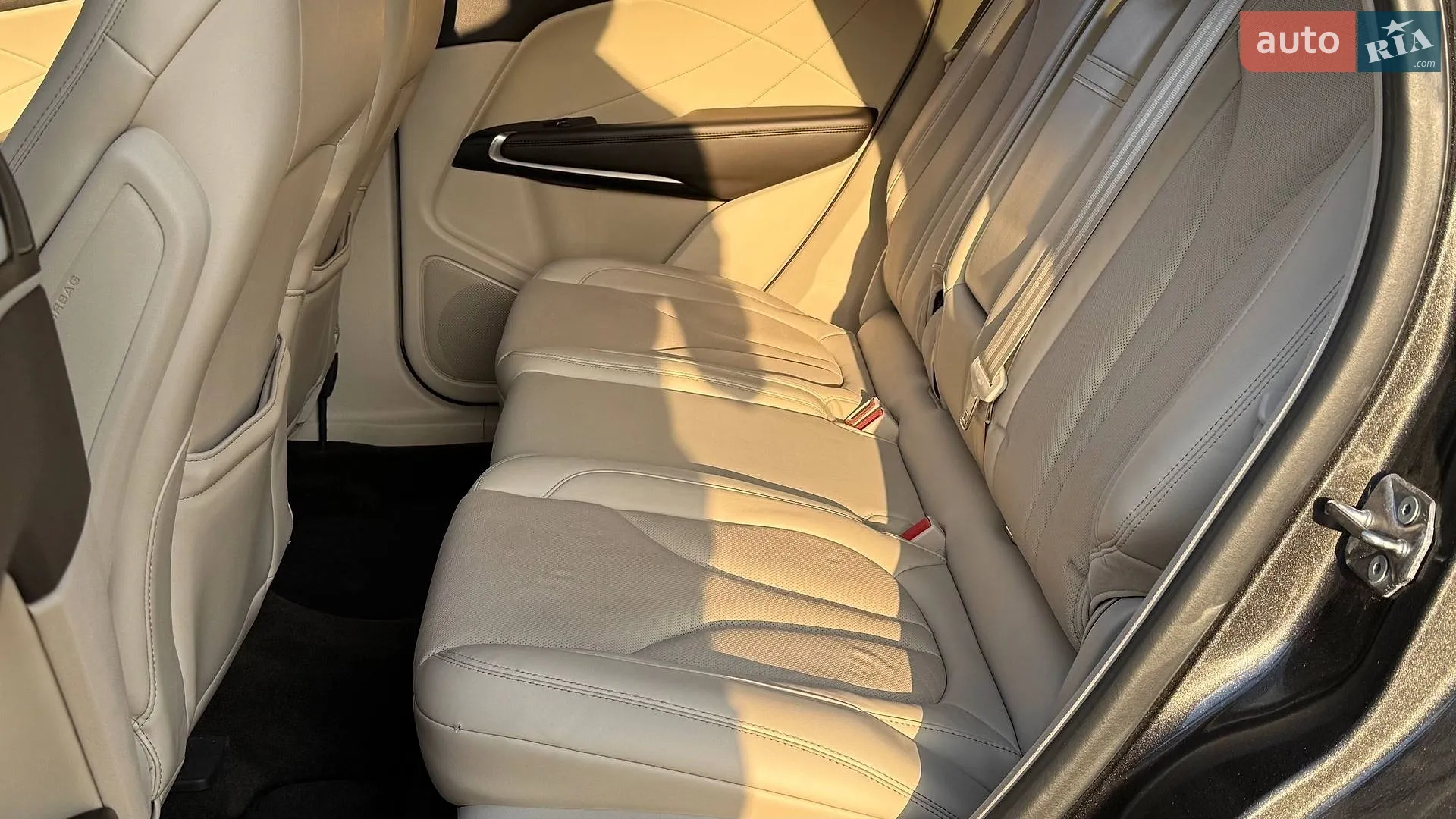2018 Lincoln MKC - мініатюра 14