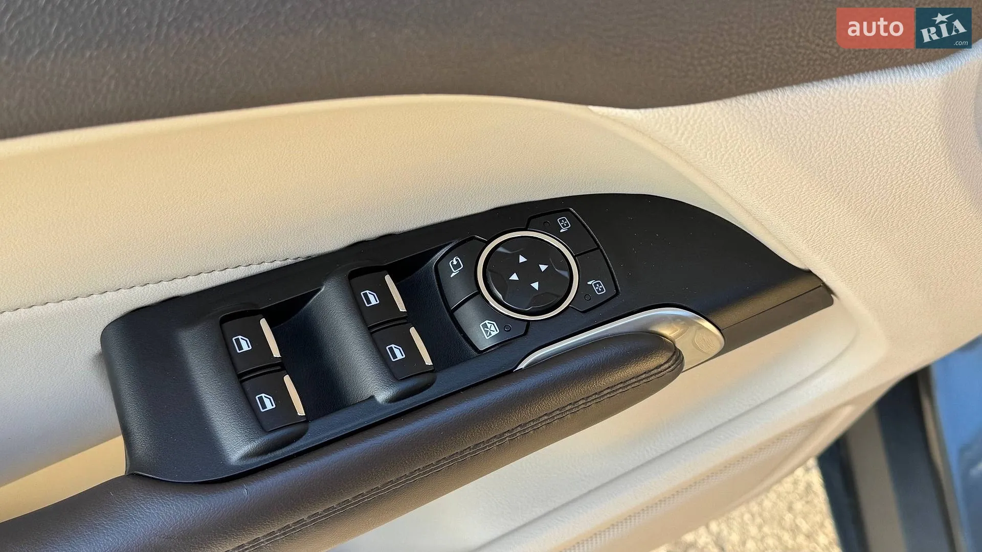 2018 Lincoln MKC - мініатюра 17