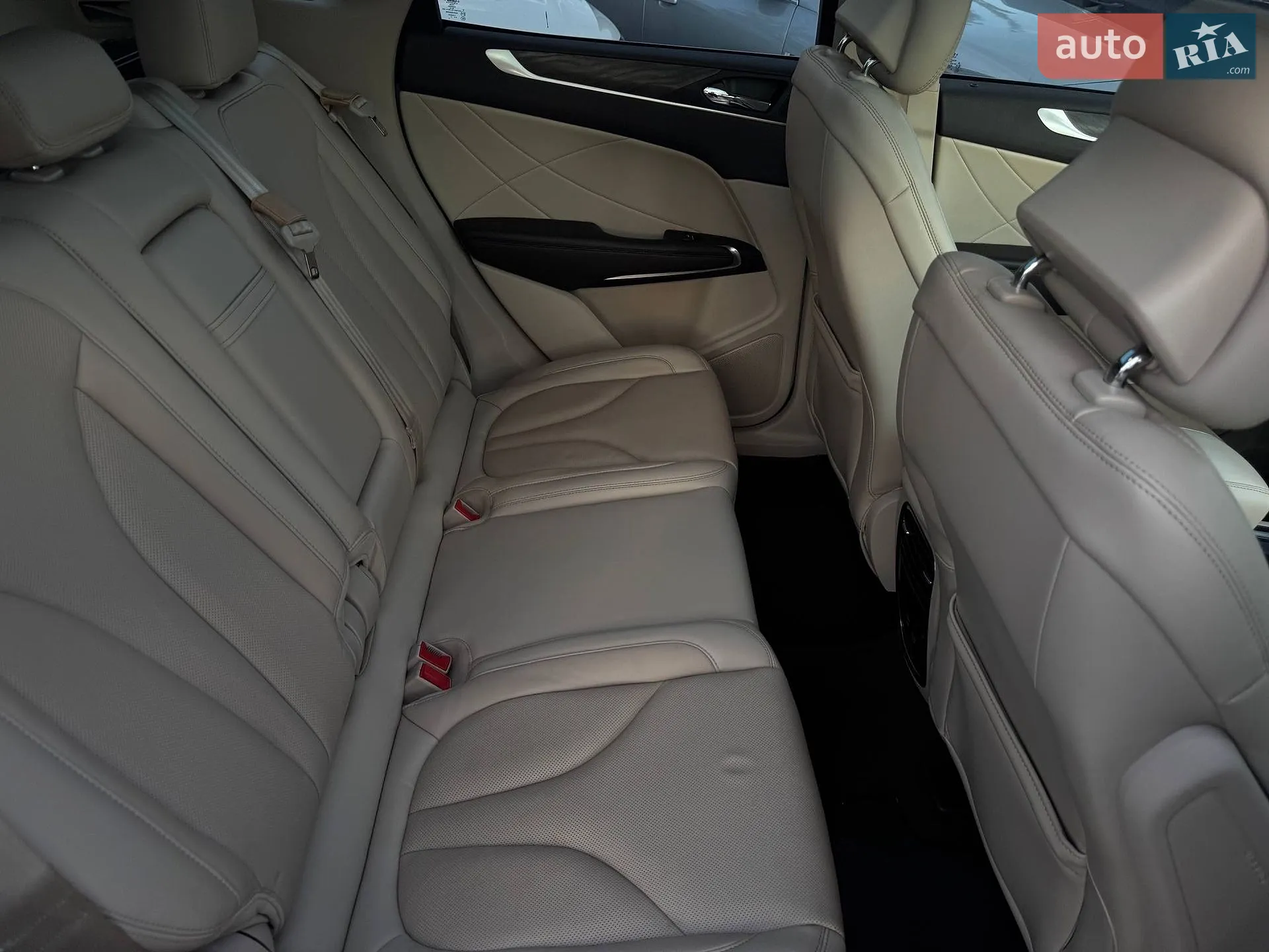 2018 Lincoln MKC - мініатюра 28