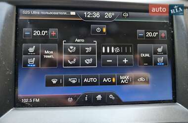 Седан Lincoln MKS 2015 в 