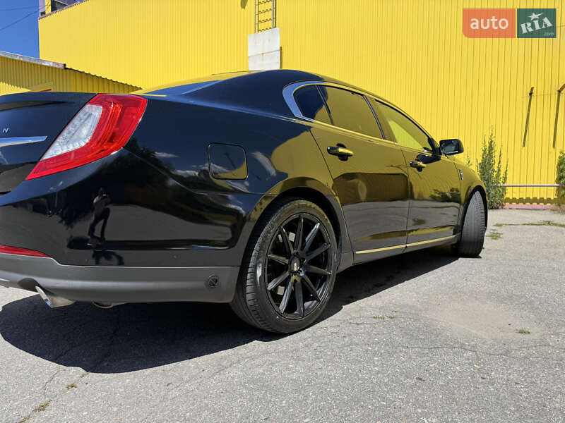 Седан Lincoln MKS 2015 в Кропивницком