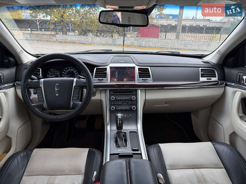Седан Lincoln MKS 2010 в Запоріжжі