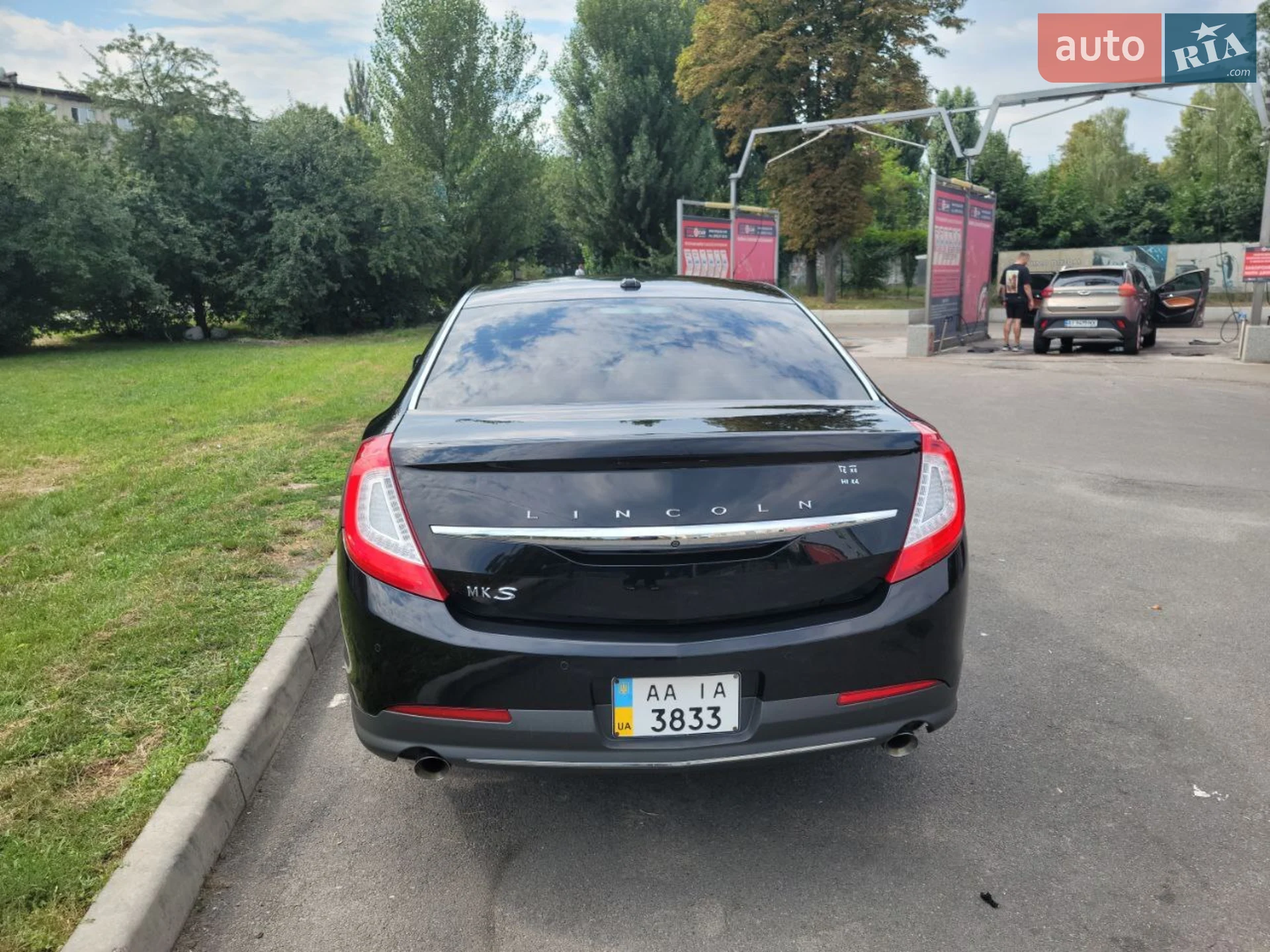 2016 Lincoln MKS - мініатюра 12