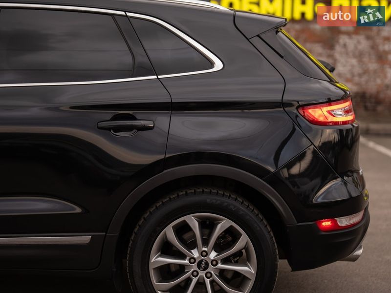 Седан Lincoln MKS 2014 в Дніпрі