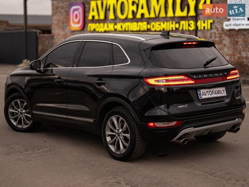 Седан Lincoln MKS 2014 в Дніпрі