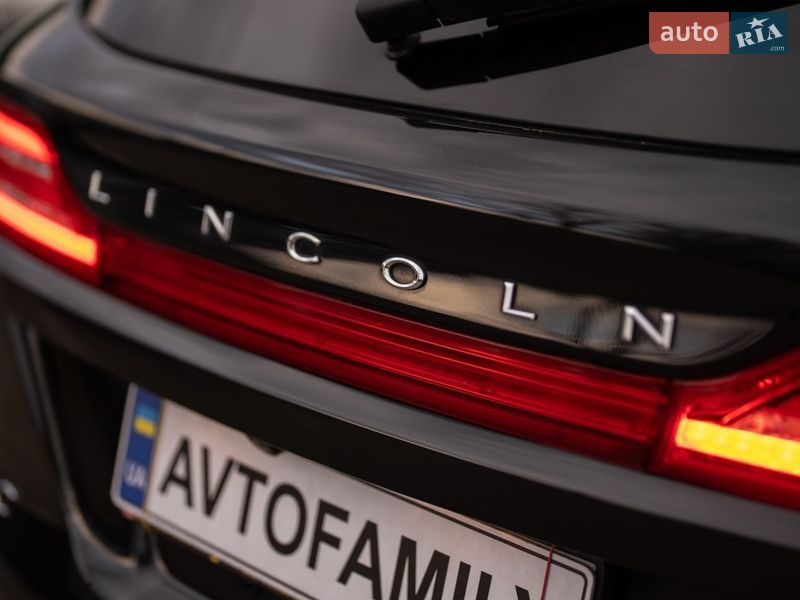Седан Lincoln MKS 2014 в Дніпрі