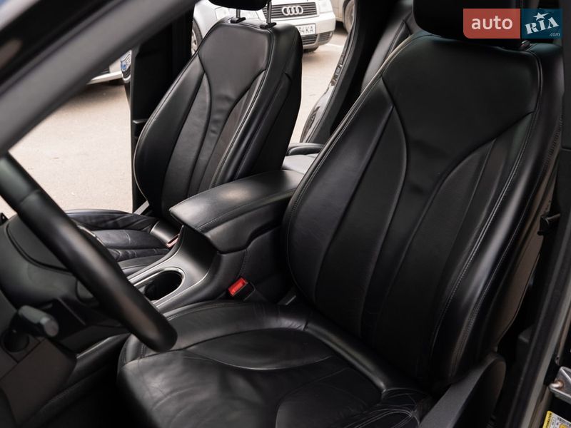 Седан Lincoln MKS 2014 в Дніпрі