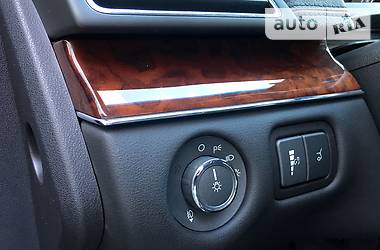 Минивэн Lincoln MKT 2010 в 