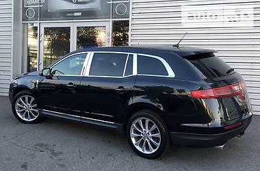 Минивэн Lincoln MKT 2010 в 