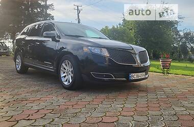 Минивэн Lincoln MKT 2016 в 