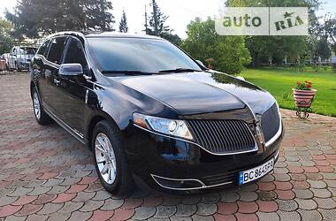 Минивэн Lincoln MKT 2016 в 
