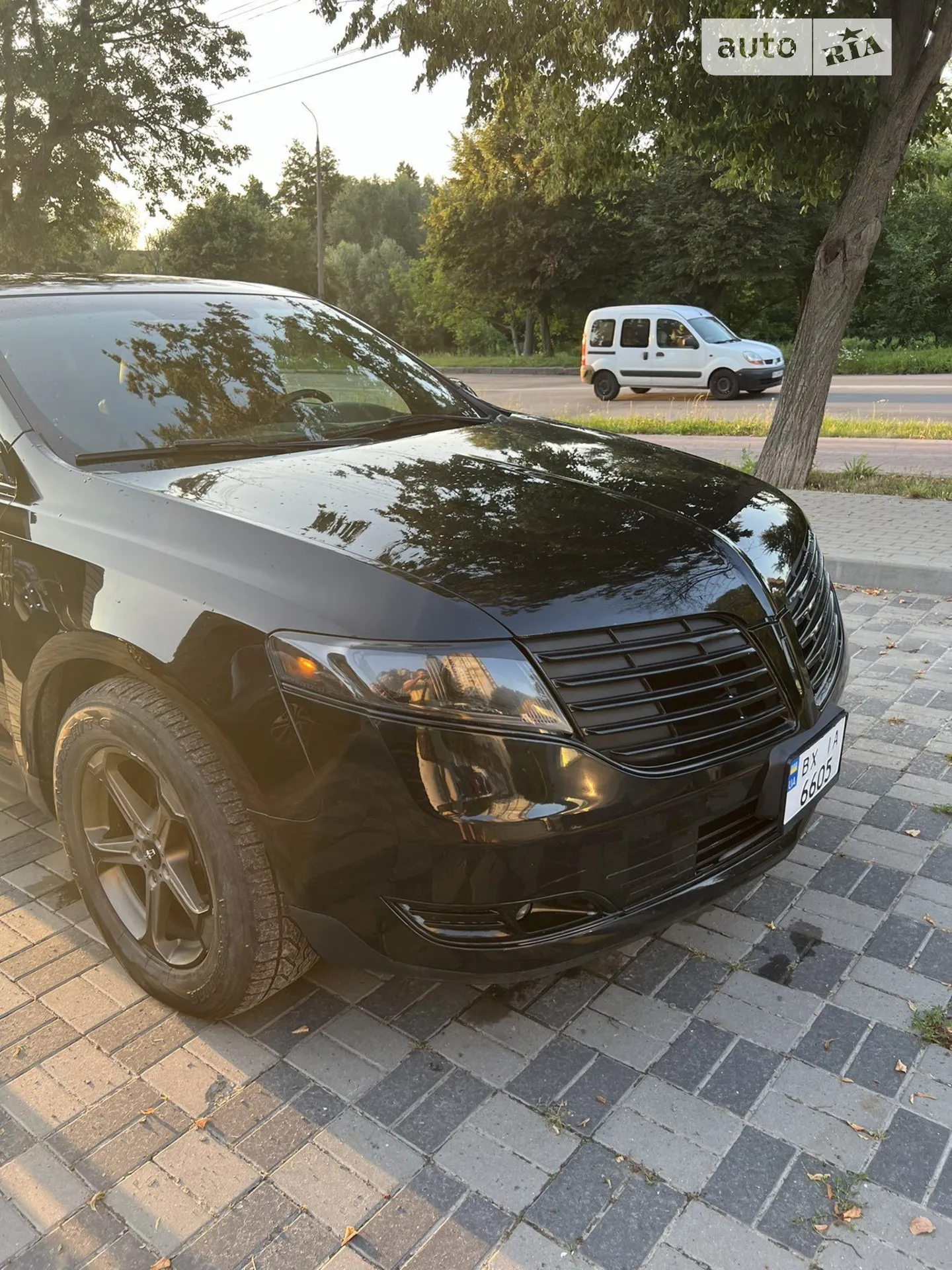 2018 Lincoln MKT - мініатюра 2