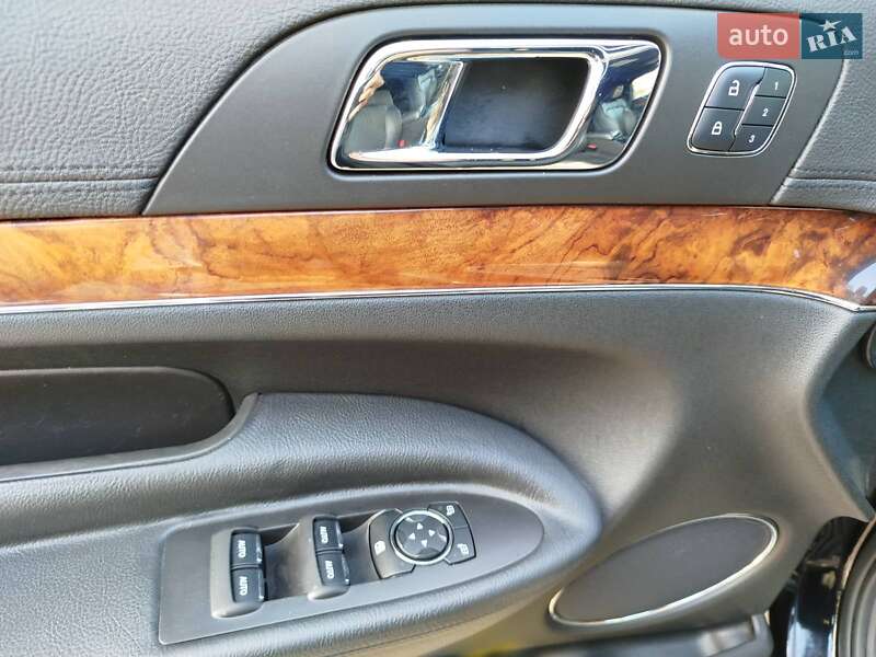 Внедорожник / Кроссовер Lincoln MKT 2017 в Харькове фото 12 Внедорожник / Кроссовер Lincoln MKT 2017 в Харькове