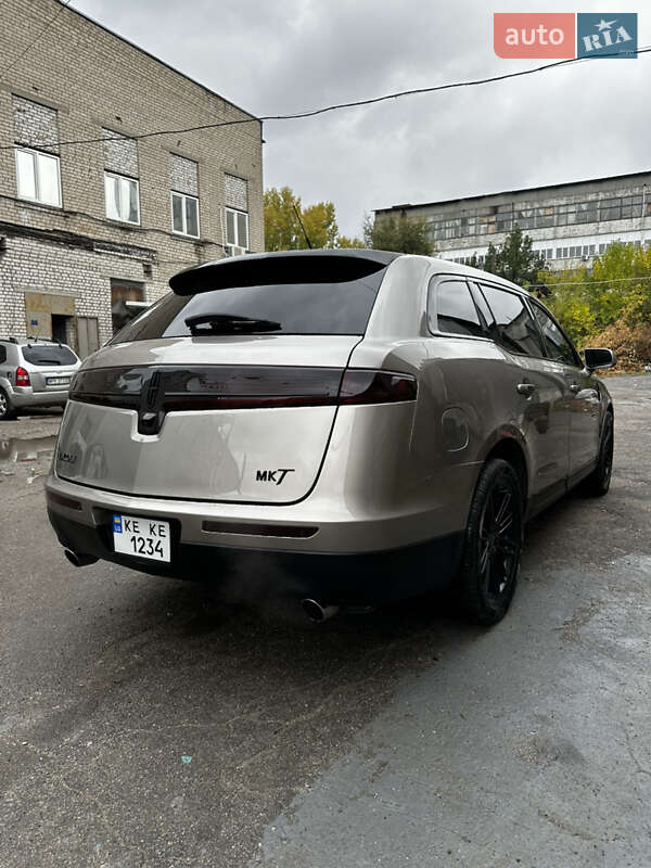Внедорожник / Кроссовер Lincoln MKT 2019 в Днепре