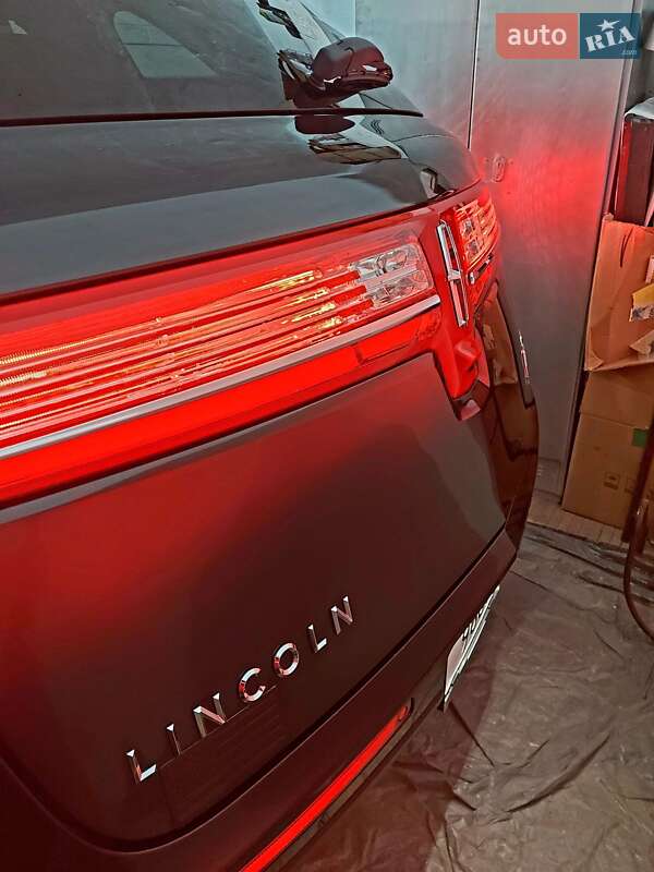Внедорожник / Кроссовер Lincoln MKT 2017 в Виннице