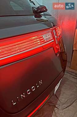 Внедорожник / Кроссовер Lincoln MKT 2017 в 