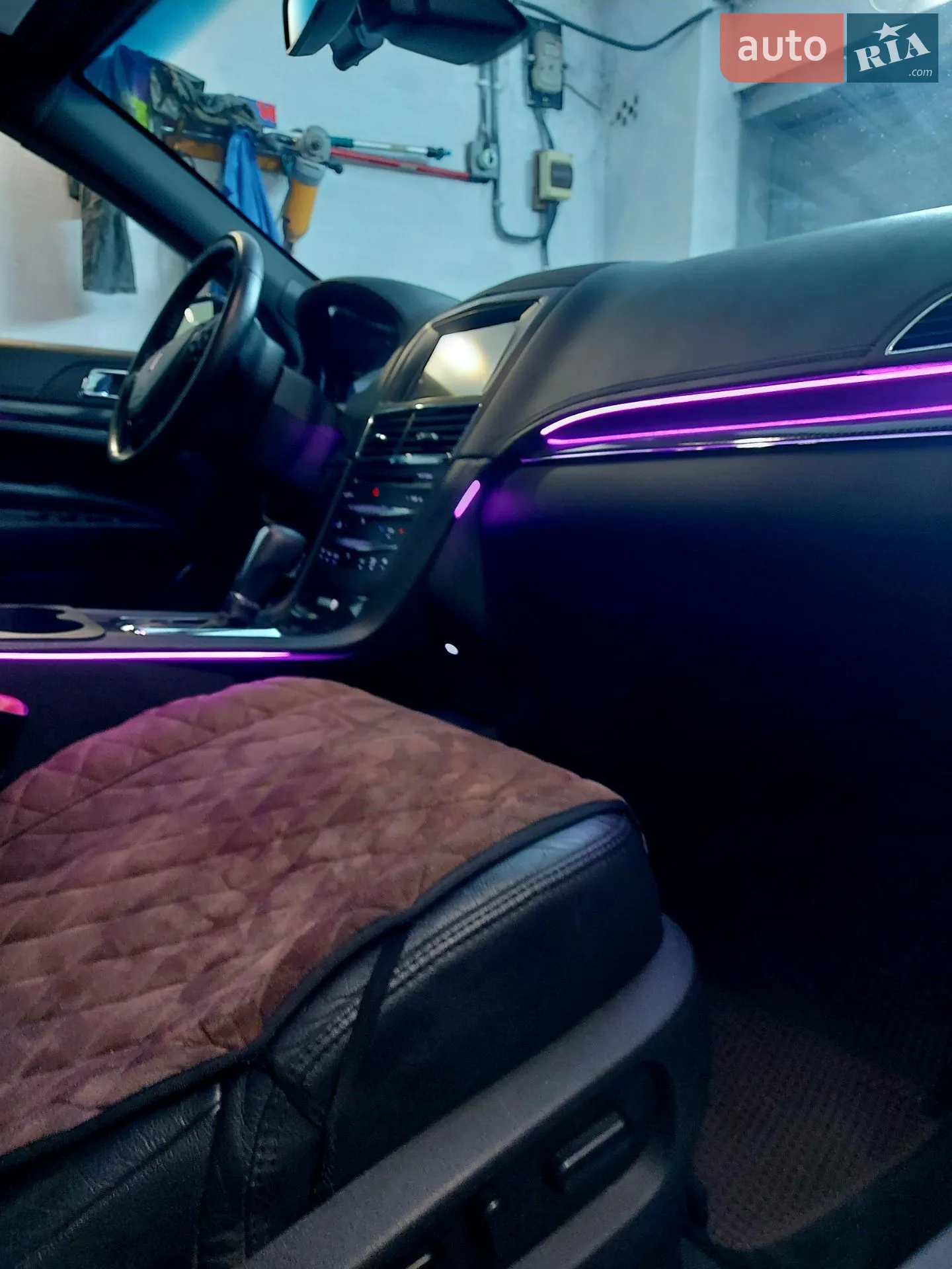 2017 Lincoln MKT - мініатюра 104