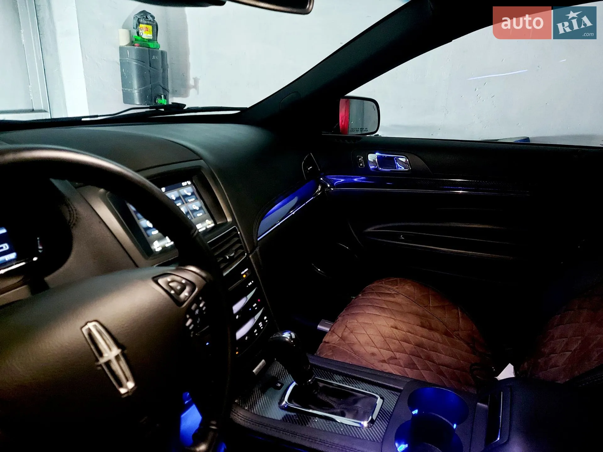 2017 Lincoln MKT - мініатюра 24