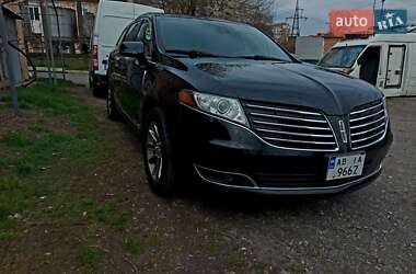 Внедорожник / Кроссовер Lincoln MKT 2017 в 
