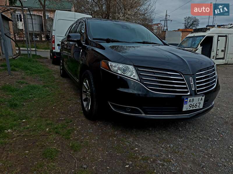 Внедорожник / Кроссовер Lincoln MKT 2017 в Виннице