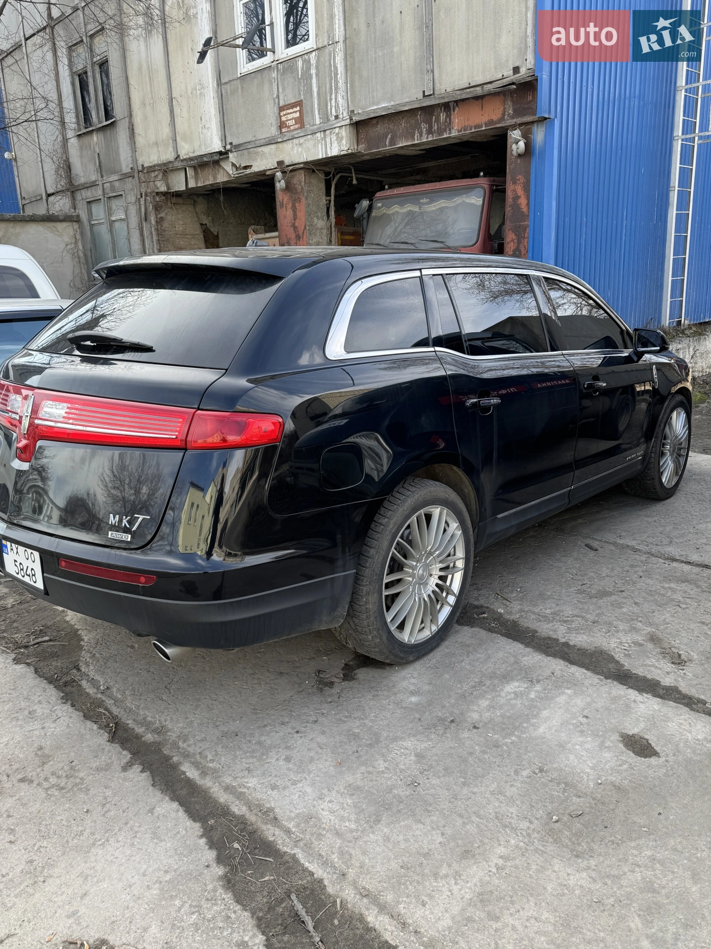2017 Lincoln MKT - мініатюра 6