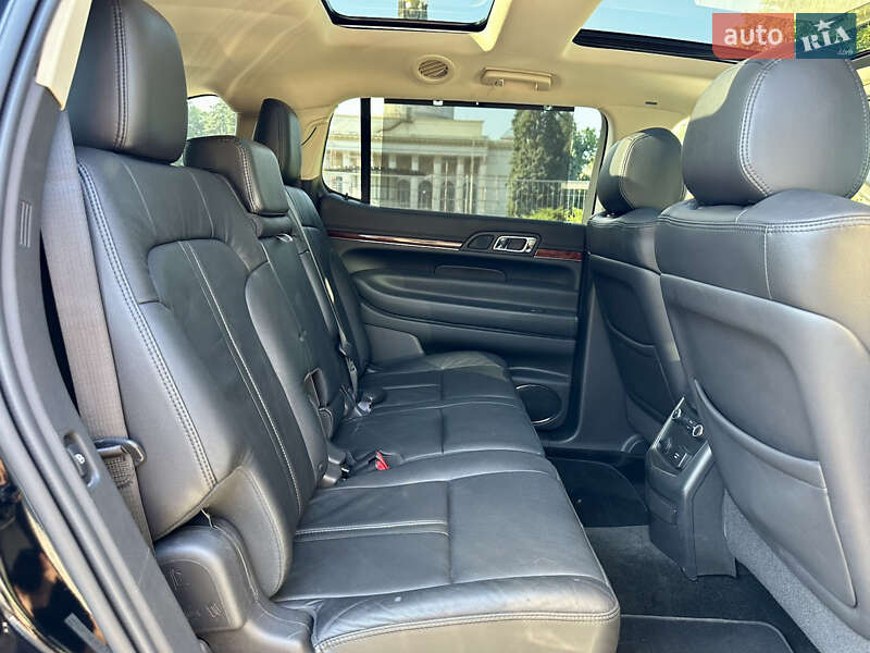 Внедорожник / Кроссовер Lincoln MKT 2016 в Киеве