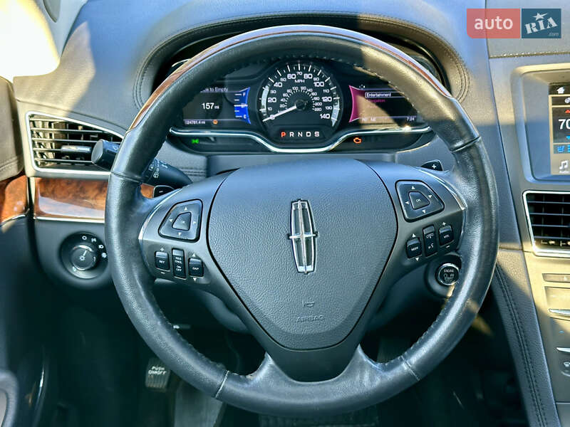 Внедорожник / Кроссовер Lincoln MKT 2016 в Киеве